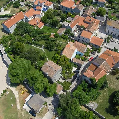 15th Century House In * Osor