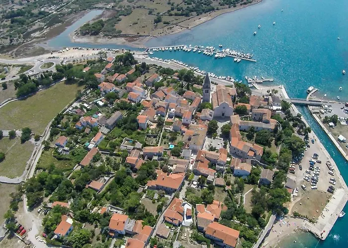 شقة 15th Century House In *