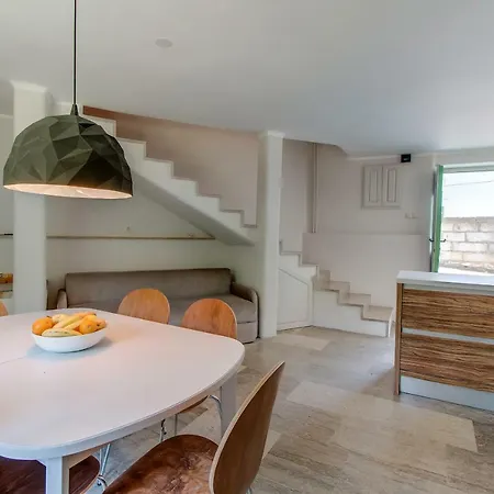 Apartment 15th Century House In
