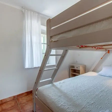 15th Century House In Apartment Osor