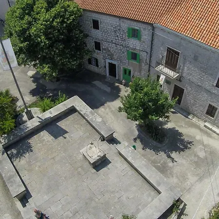 15th Century House In Apartment Osor