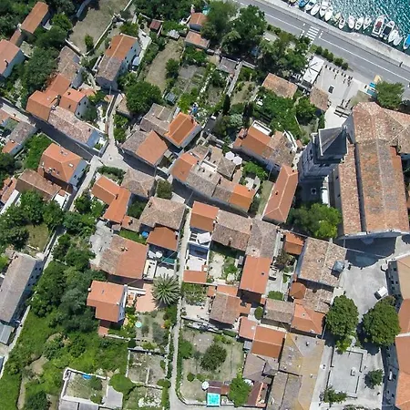 Apartment 15th Century House In